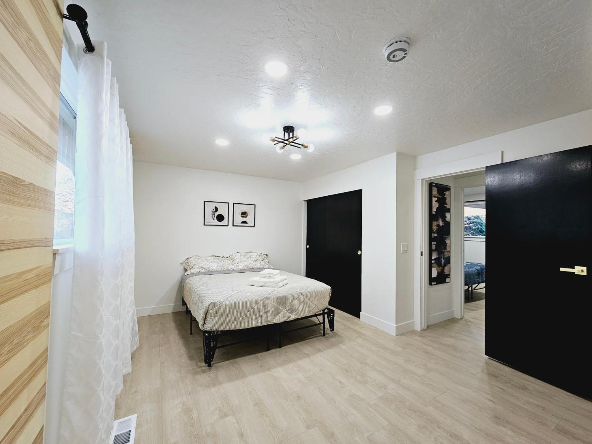 Luxury Getaway Close To Skiing Hiking In Slc 山迪 外观 照片
